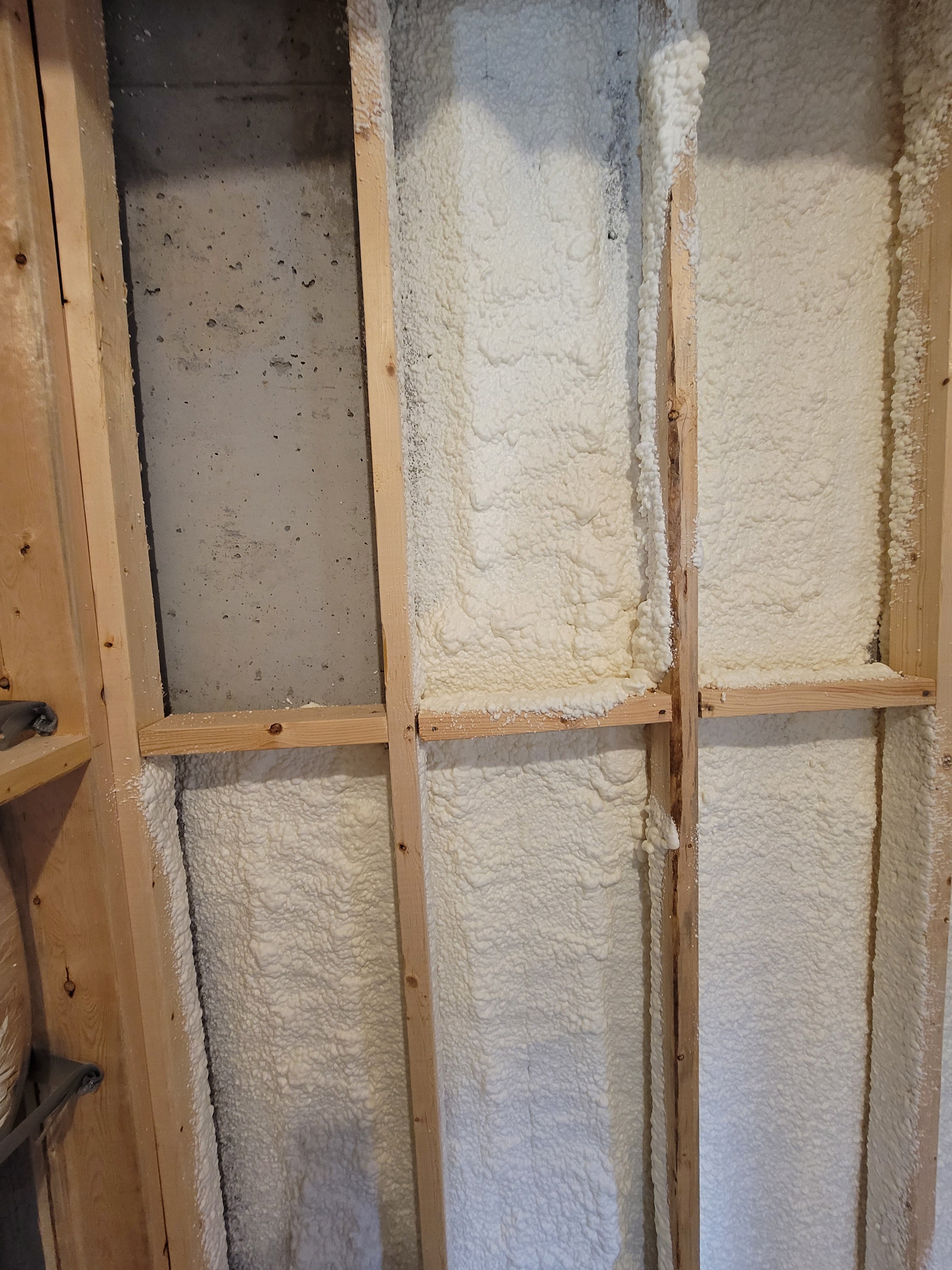 Vega Bond V200 Closed Cell Spray Foam  picture 15